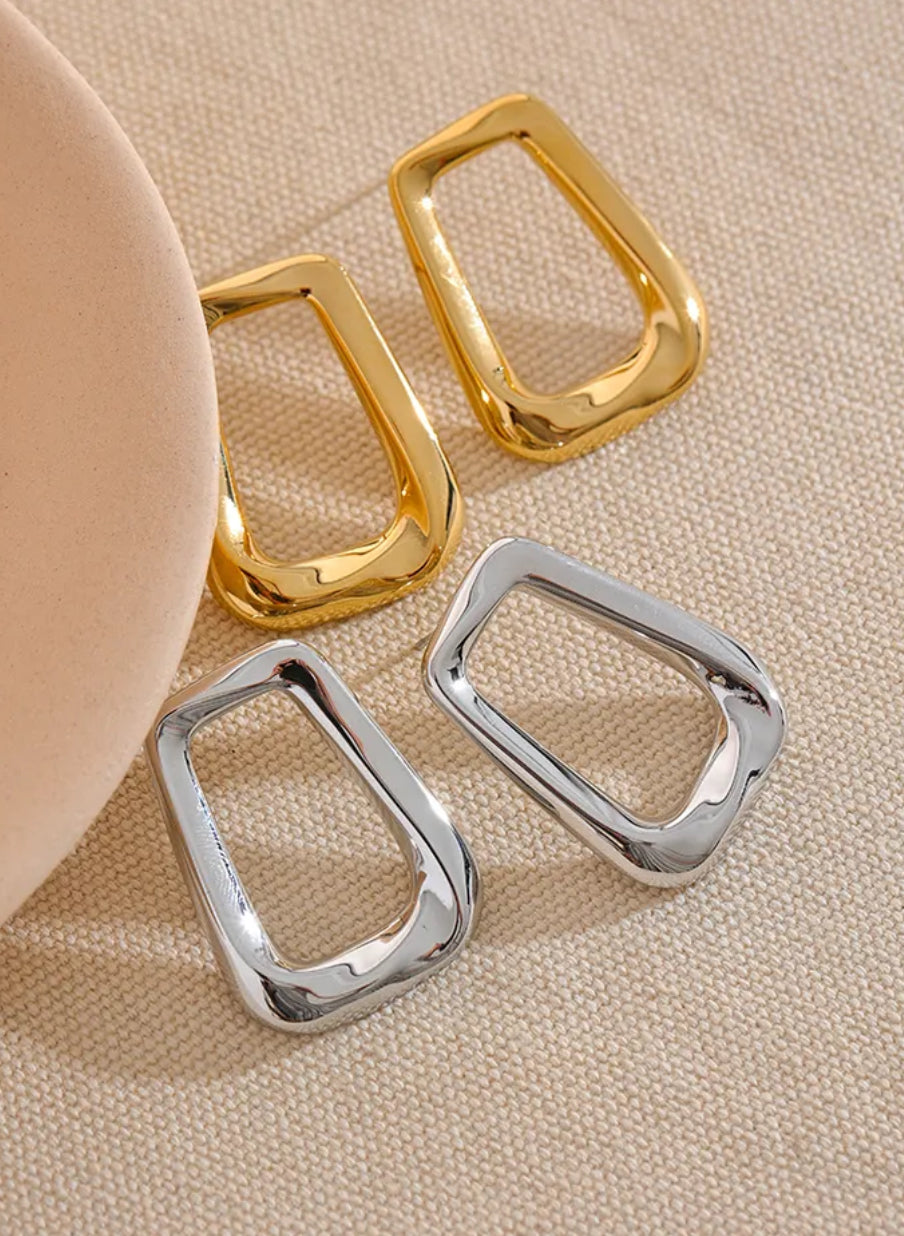 Geometric Hollow Stud
