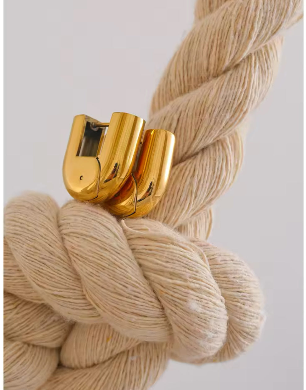 Locket Huggies