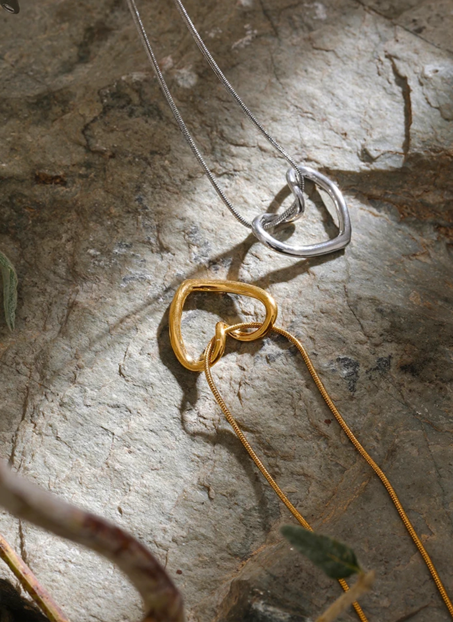 Hollow Heart Chain