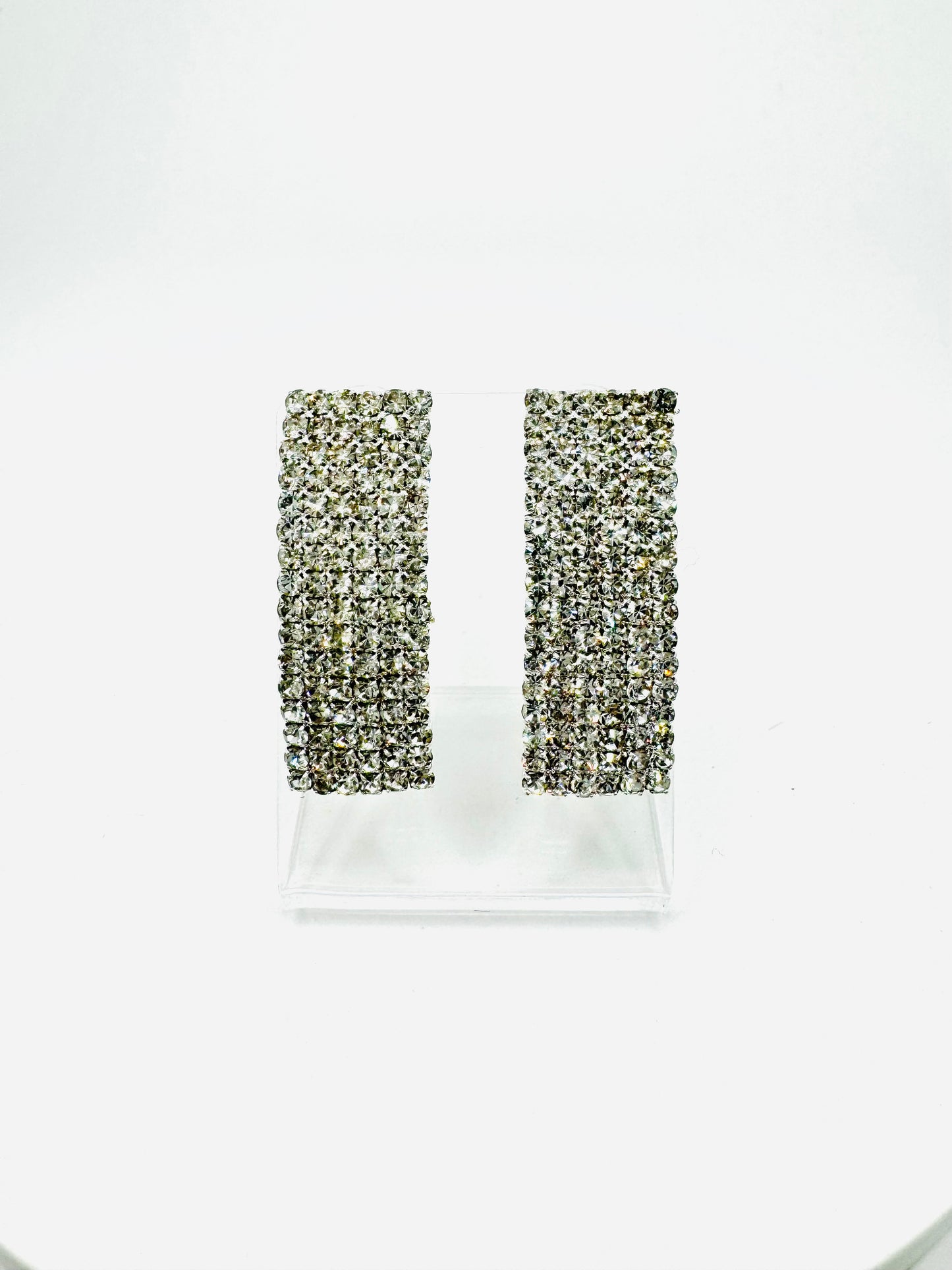 Rectangular Crystal Curve Studs Plateados