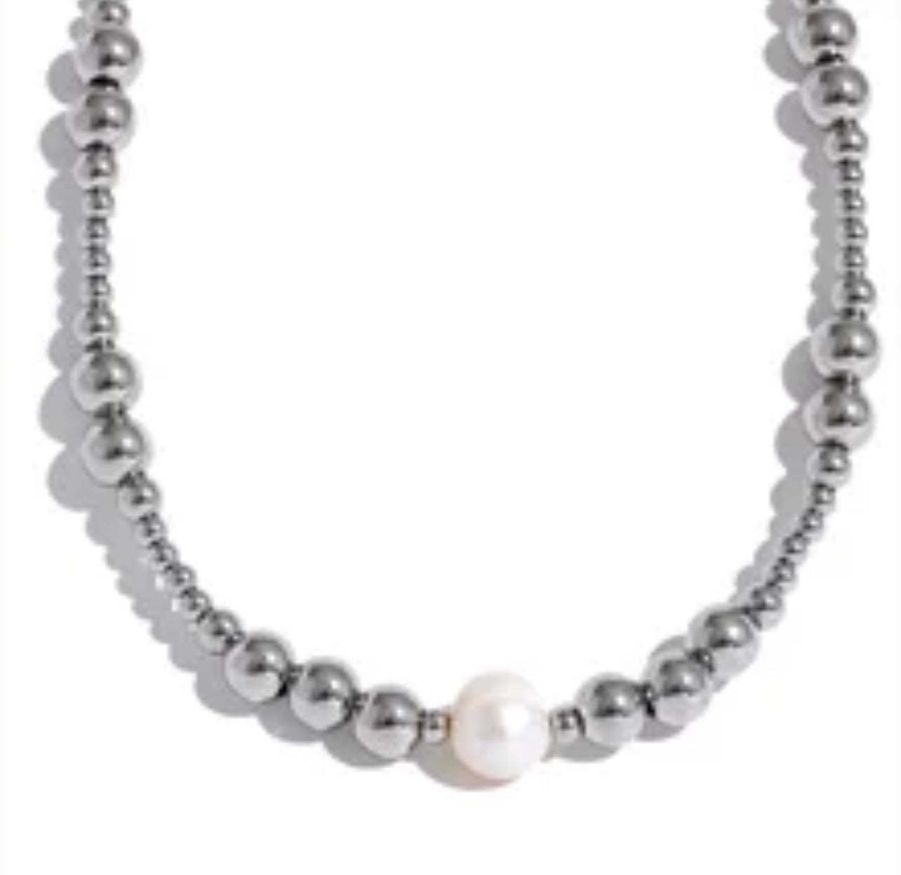 Beads Necklace with a Pearl