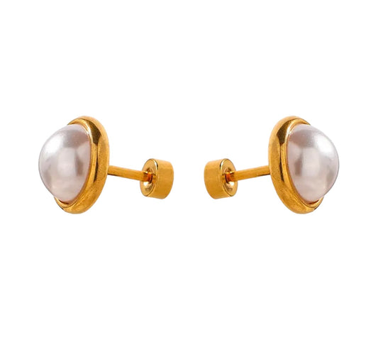 Pearl Studs