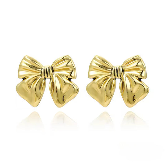 Big Bow Studs